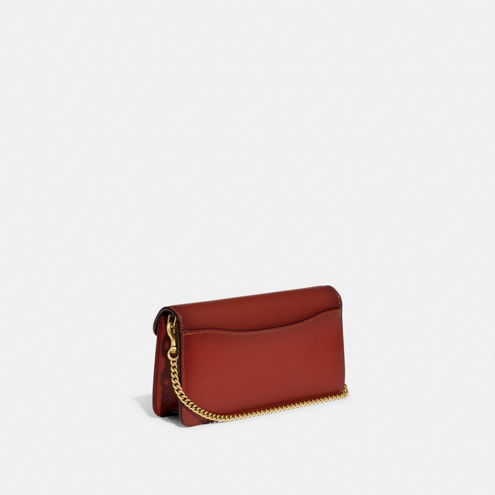 COACH Official Site Official page | TABBY CHAIN CLUTCH IN 