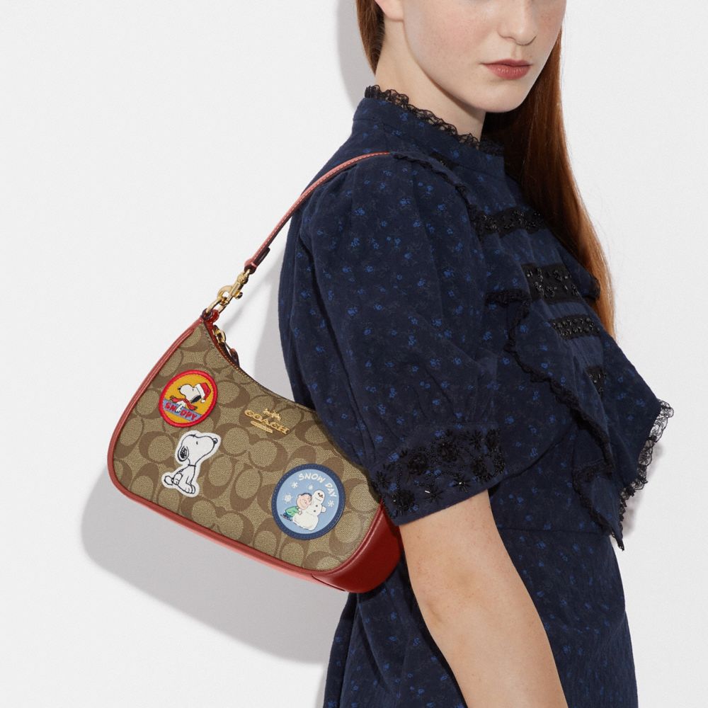 COACH X PEANUTS TERI SHOULDER BAG IN SIGNATURE CANVAS WITH PATCHES