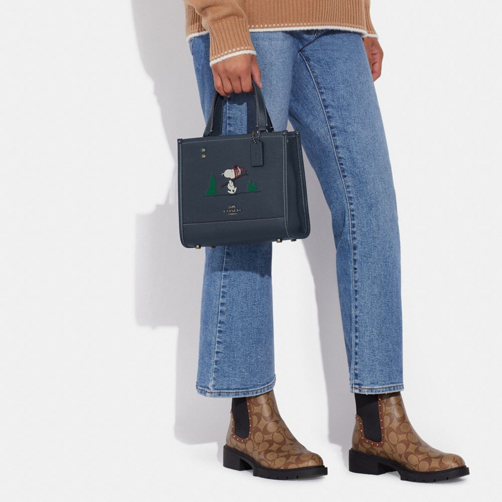 COACH X PEANUTS DEMPSEY TOTE 22 WITH SNOOPY SKI MOTIF