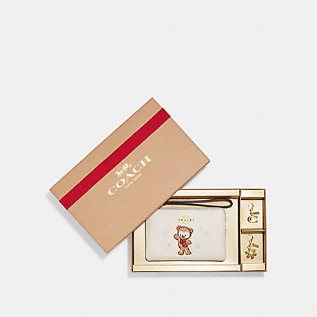 COACH CE891 Boxed Corner Zip Wristlet With Bear Snowflake Motif Gold/Chalk-Multi
