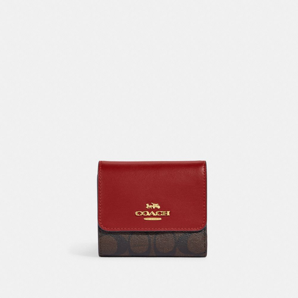 Small Trifold Wallet In Blocked Signature Canvas - CE930 - Gold/Brown 1941 Red