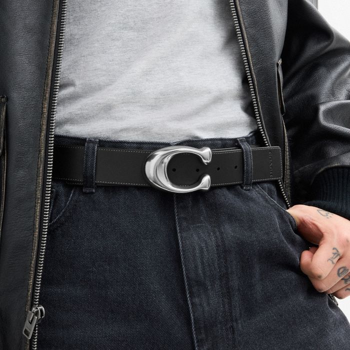 SCULPTED C 針釦雙面皮帶，38MM