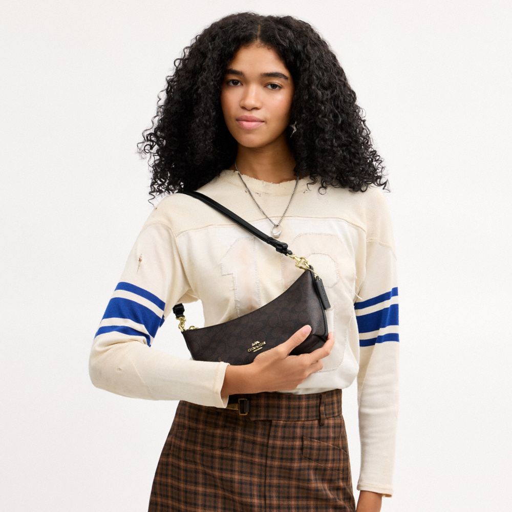 CAITLIN SHOULDER BAG IN SIGNATURE CANVAS