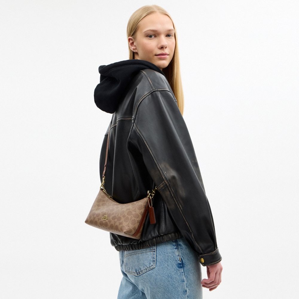 CAITLIN SHOULDER BAG IN SIGNATURE CANVAS