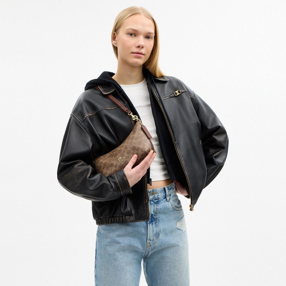 CAITLIN SHOULDER BAG IN SIGNATURE CANVAS