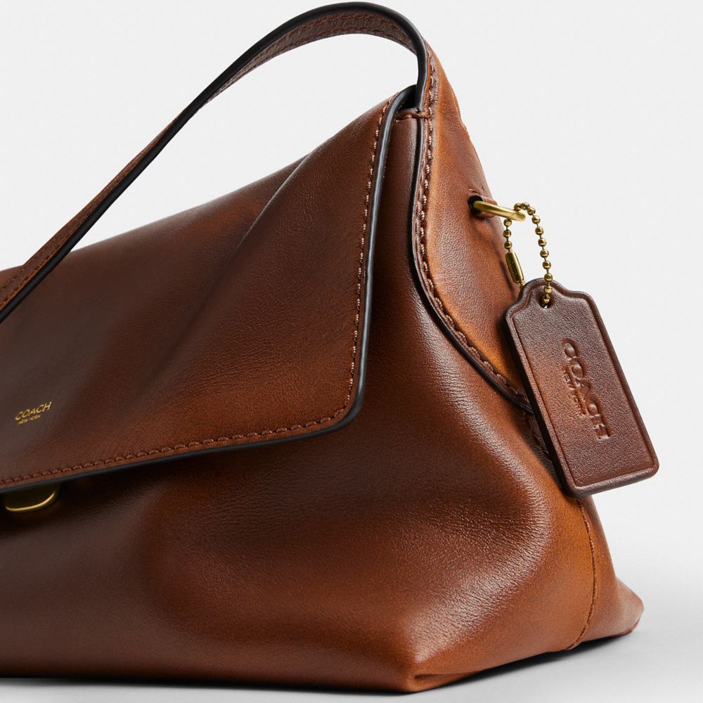 CHELSEA SHOULDER BAG 30 IN LOVED LEATHER