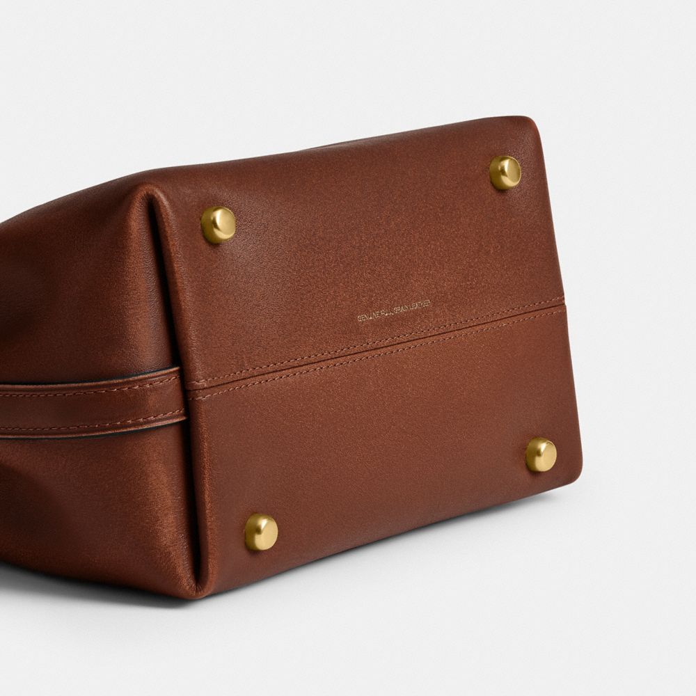 EMPIRE CARRYALL BAG 21 IN LOVED LEATHER