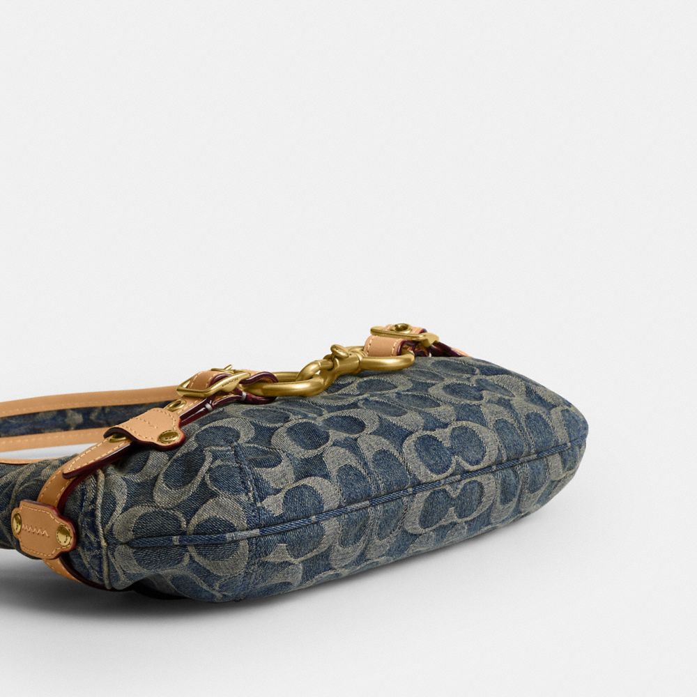 BELTED ERGO SHOULDER BAG 26 IN SIGNATURE REGENERATIVE COTTON DENIM