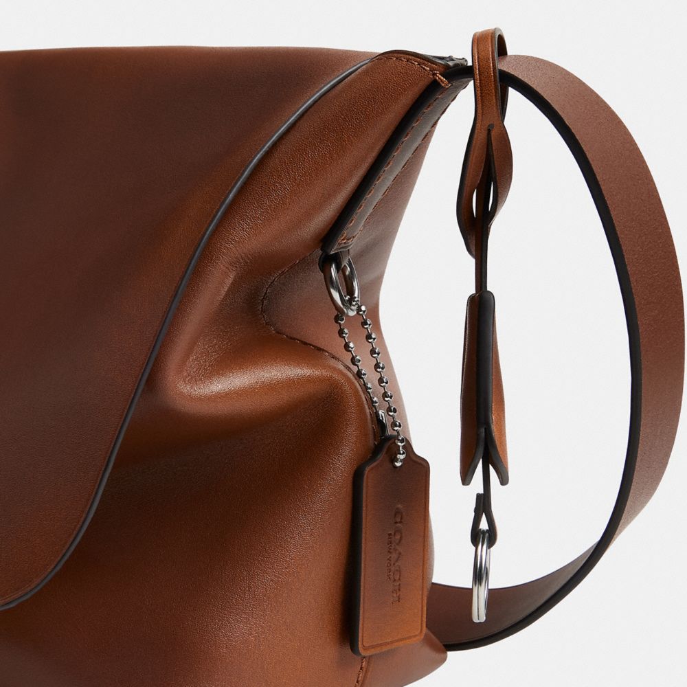 LUDLOW MESSENGER IN LOVED LEATHER