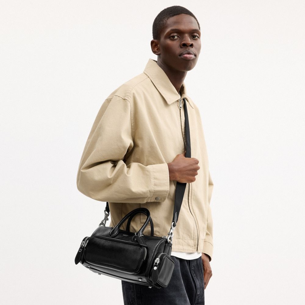 COMPASS BAG 25 WITH POCKETS