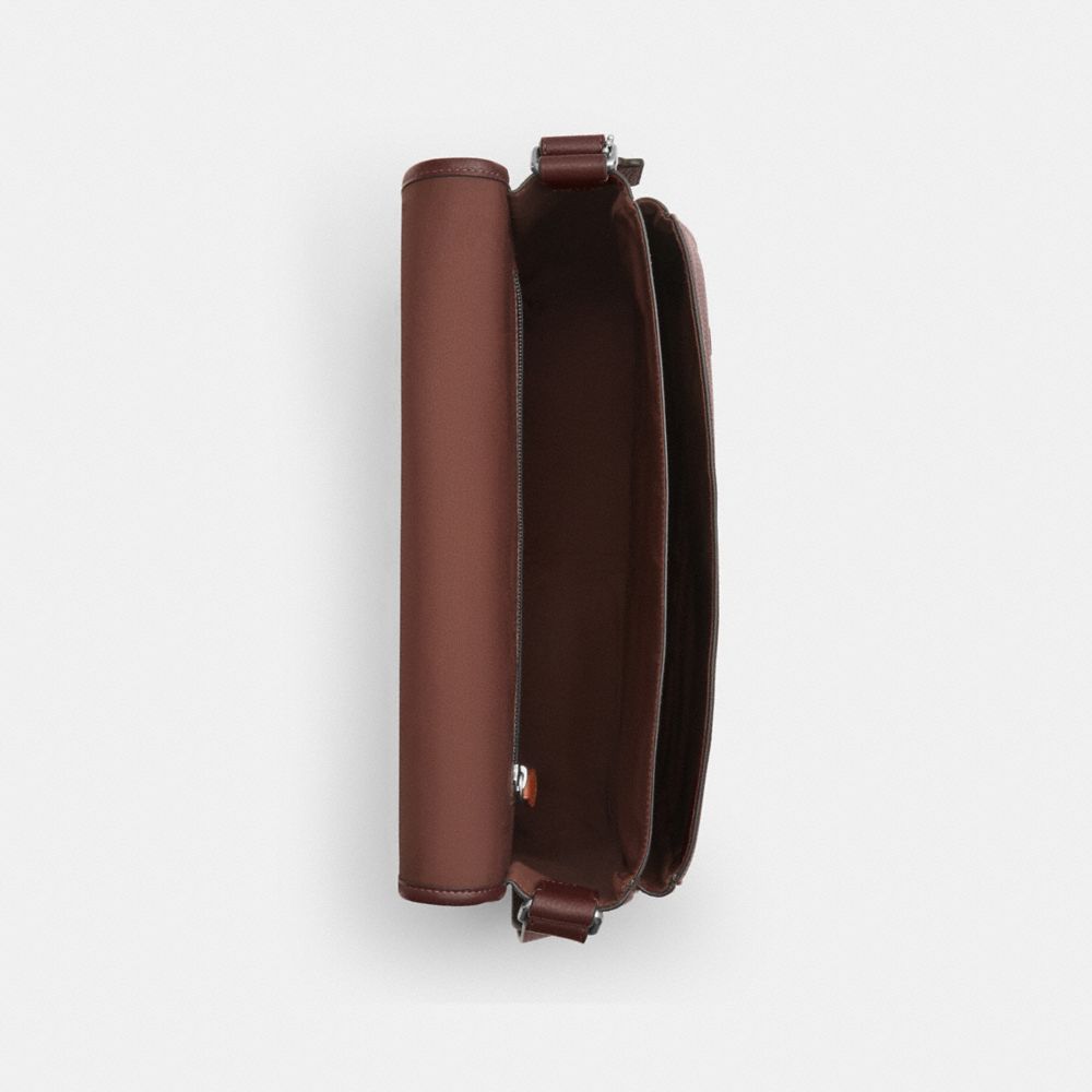 COLBY MESSENGER BAG 32