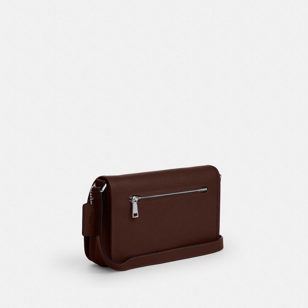 COLBY MESSENGER BAG 28