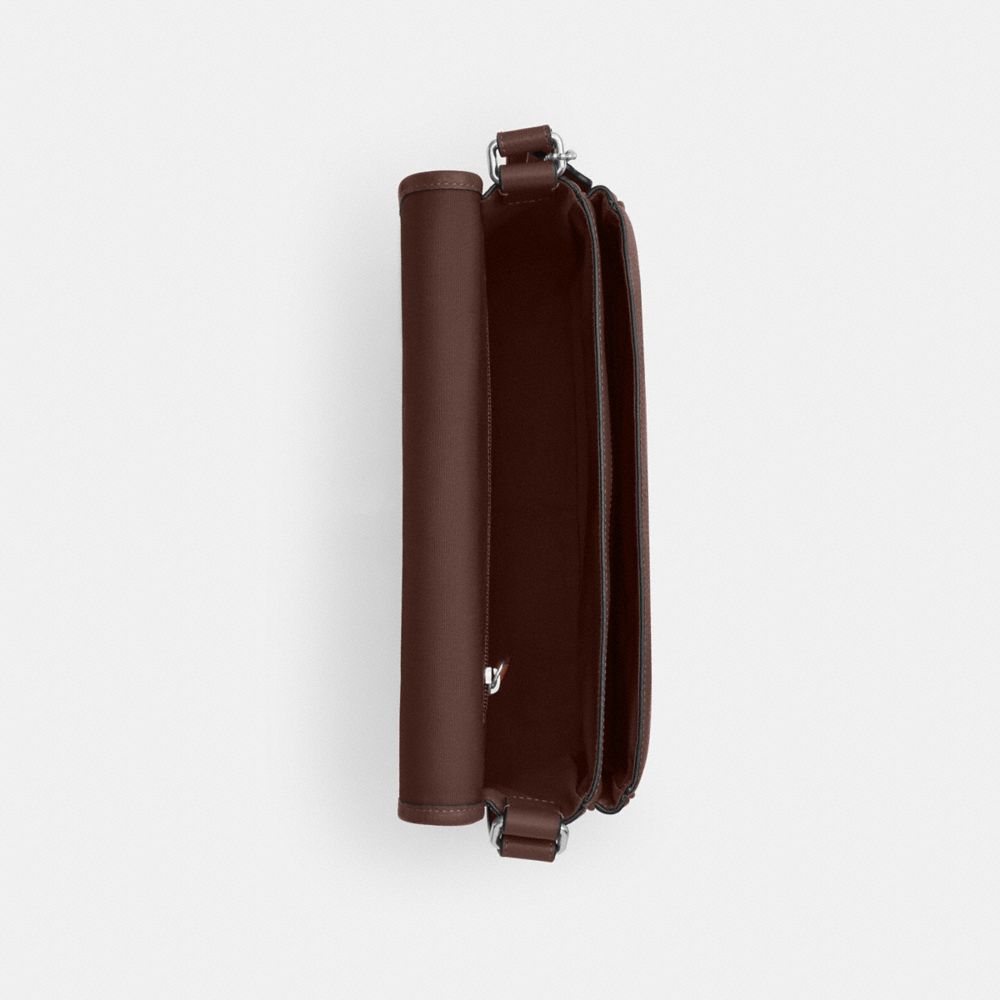 COLBY MESSENGER BAG 28