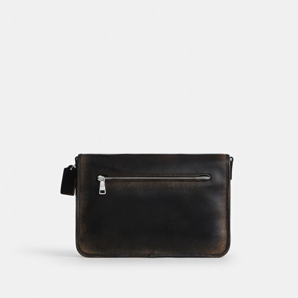 COLBY MESSENGER BAG 32 IN LOVED LEATHER