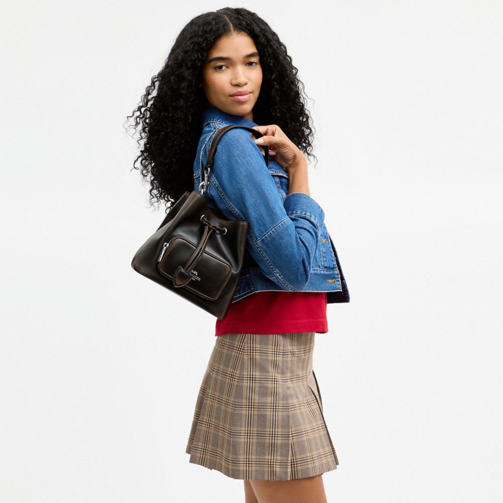 ROWAN BUCKET BAG WITH POCKET IN LOVED LEATHER