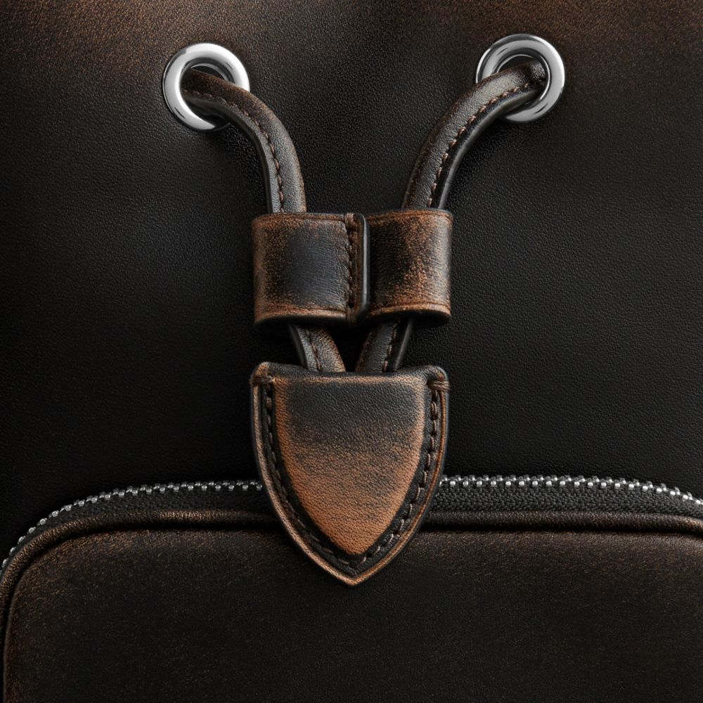 ROWAN BUCKET BAG WITH POCKET IN LOVED LEATHER
