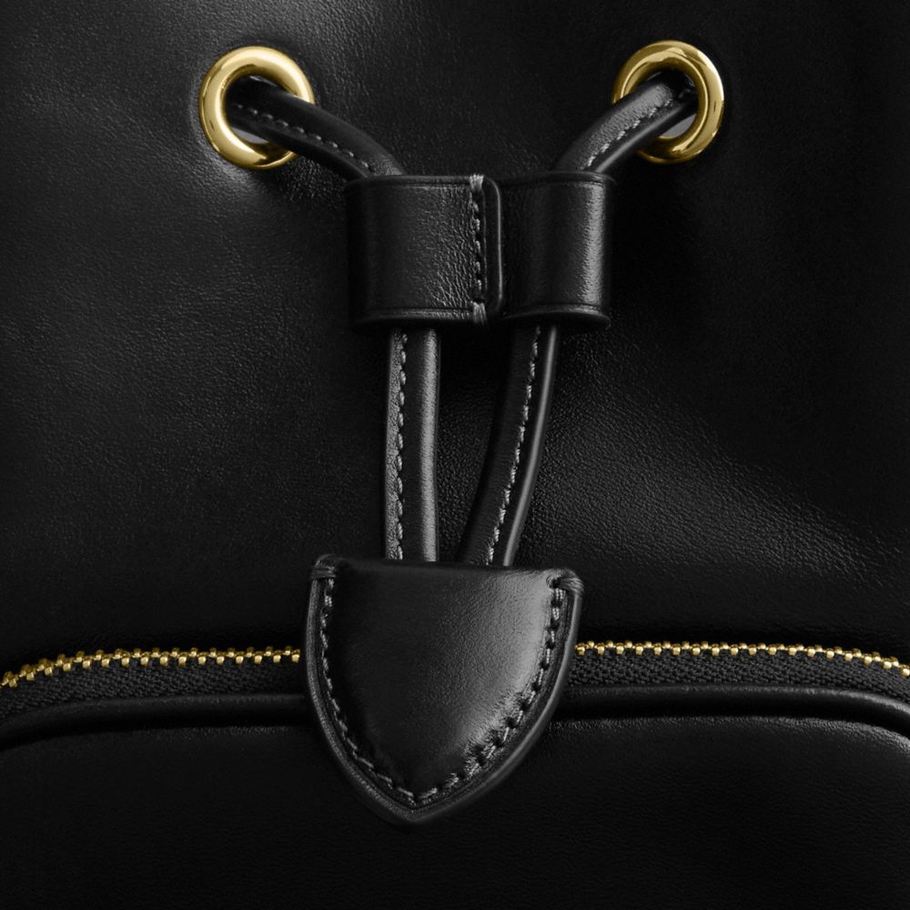 ROWAN BUCKET BAG WITH POCKET