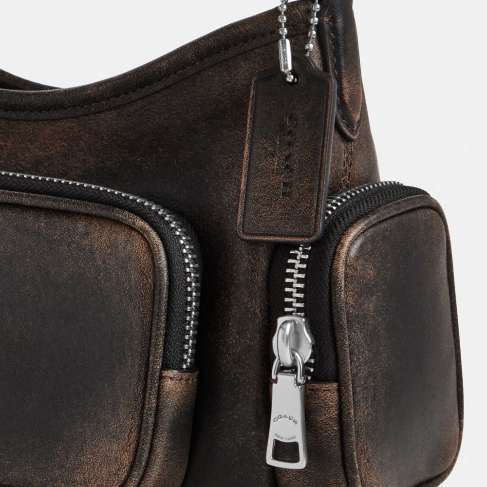 LAUREL SHOULDER BAG 22 WITH POCKETS IN LOVED LEATHER