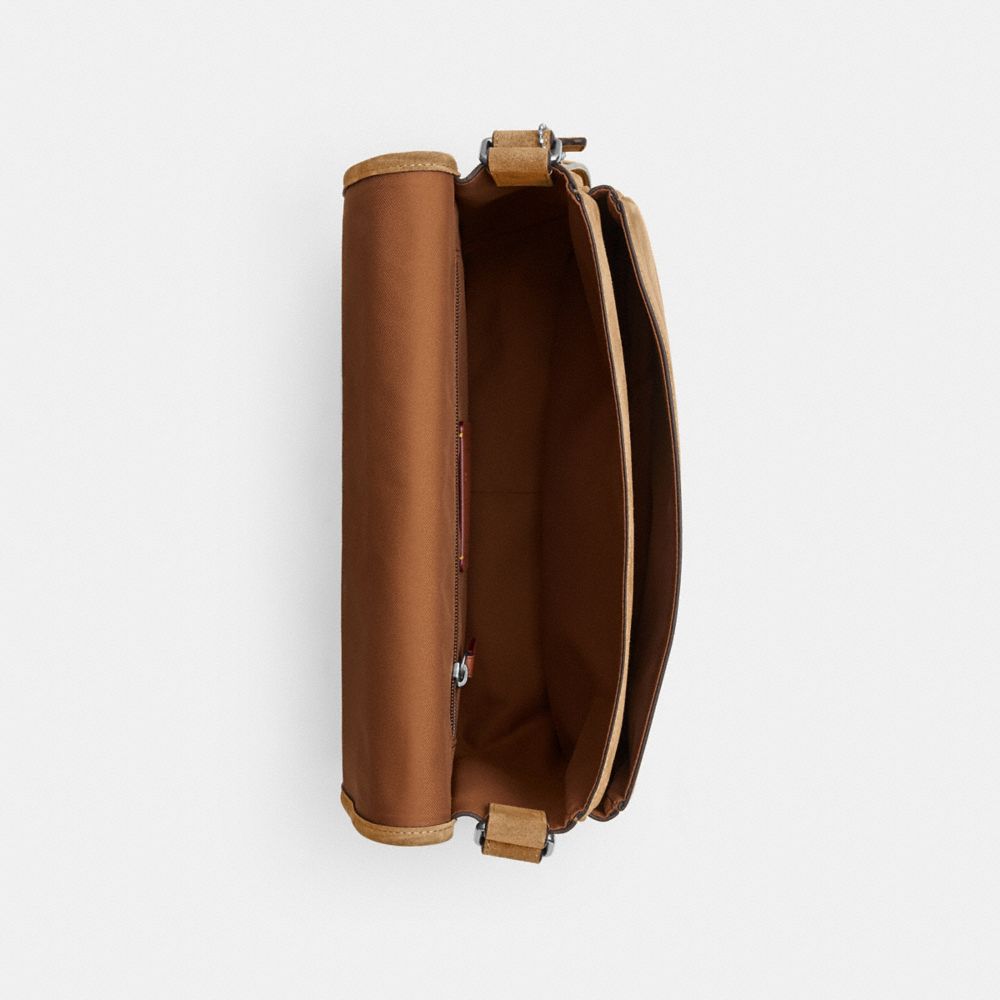 COLBY MESSENGER BAG 32