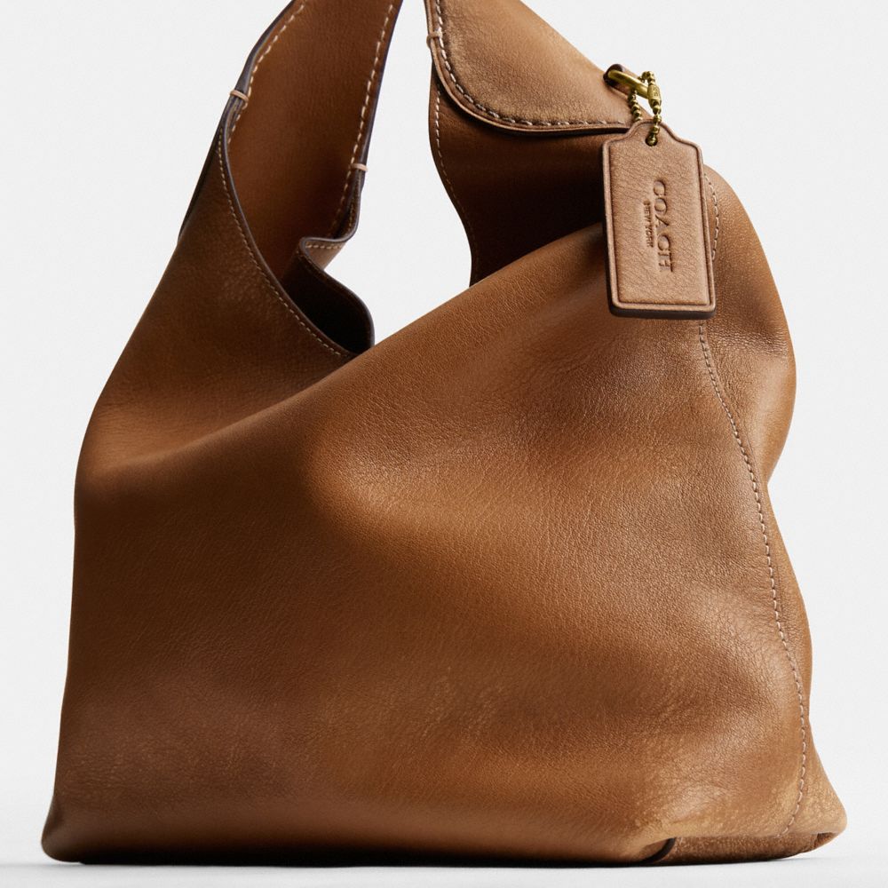 BROOKLYN SHOULDER BAG 28 IN LOVED LEATHER