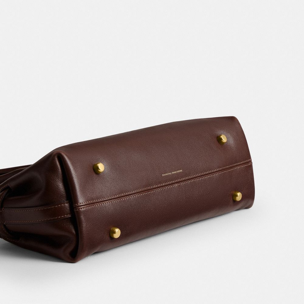 SOFT EMPIRE CARRYALL 34 手袋