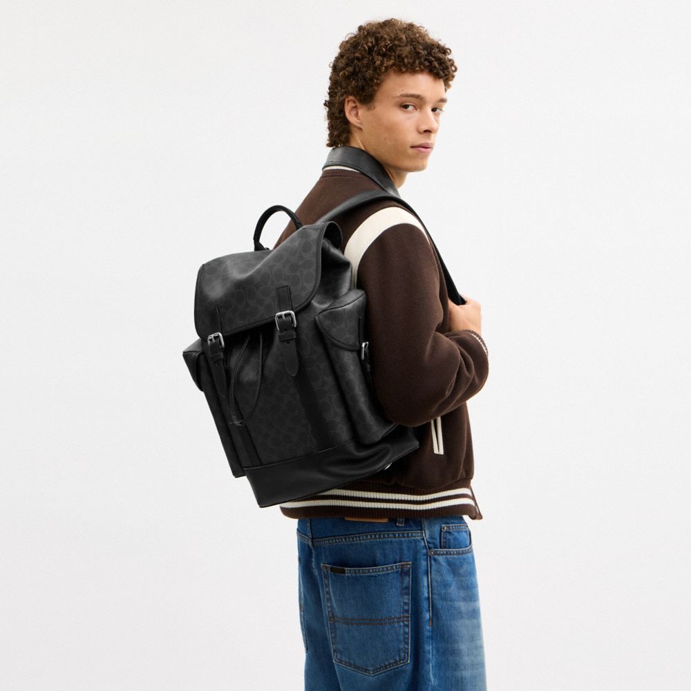HITCH BACKPACK 13 IN MICRO SIGNATURE JACQUARD