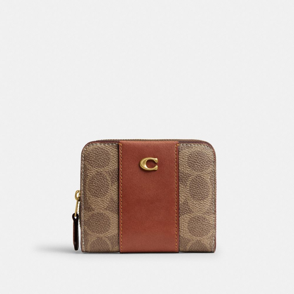 COACH®,Essential Billfold Wallet In Signature UpcraftedLeather,,Front View