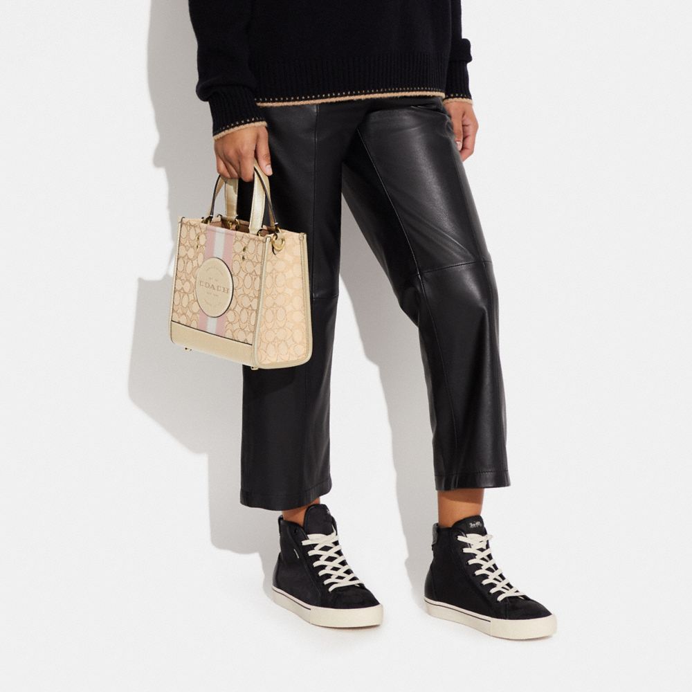 DEMPSEY TOTE 22 IN SIGNATURE JACQUARD WITH STRIPE AND COACH PATCH