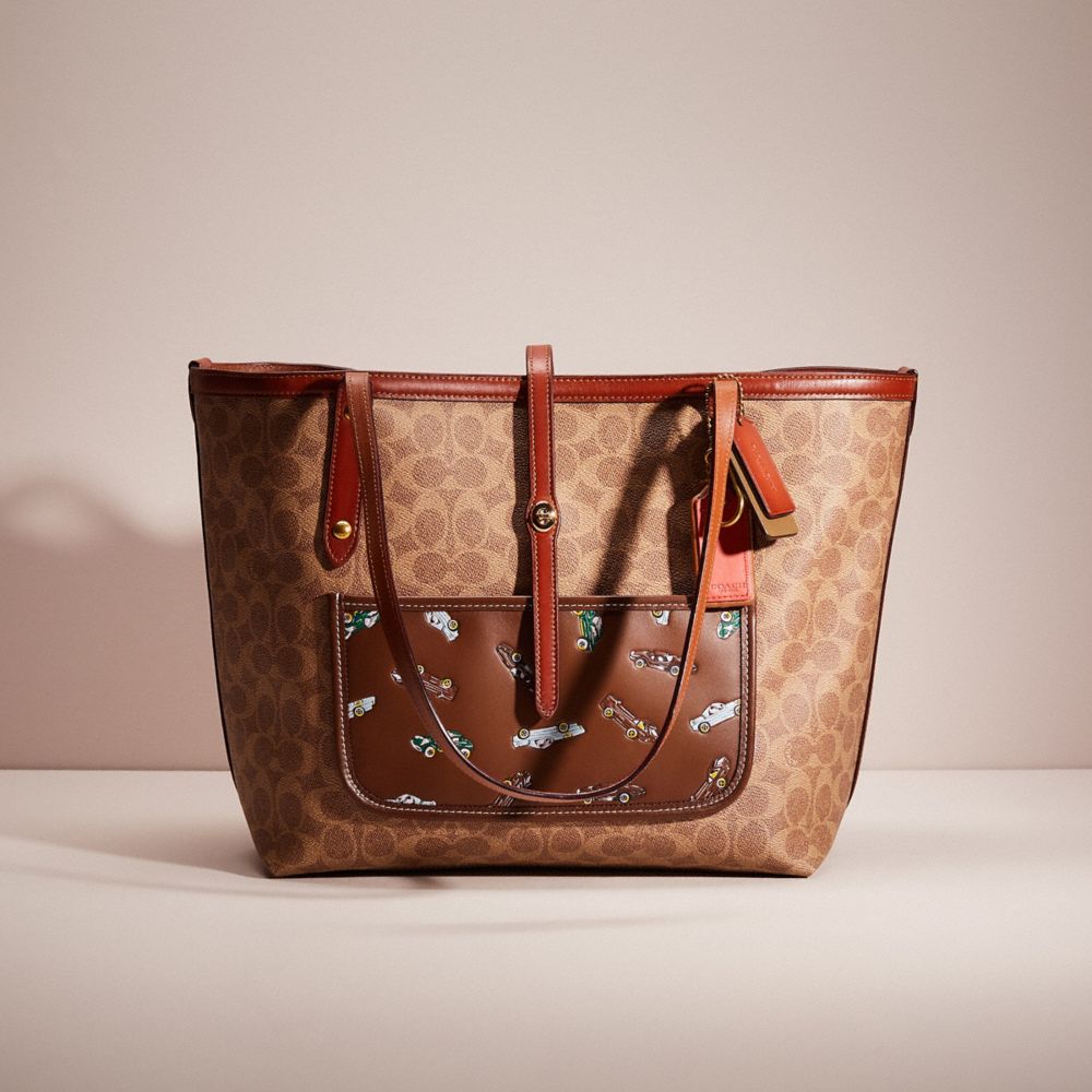 CG927 - Upcrafted Market Tote In Signature Canvas Brass/Tan/Rust