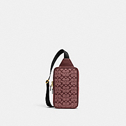 COACH CG993 Sullivan Pack In Signature Chambray BRASS/WINE