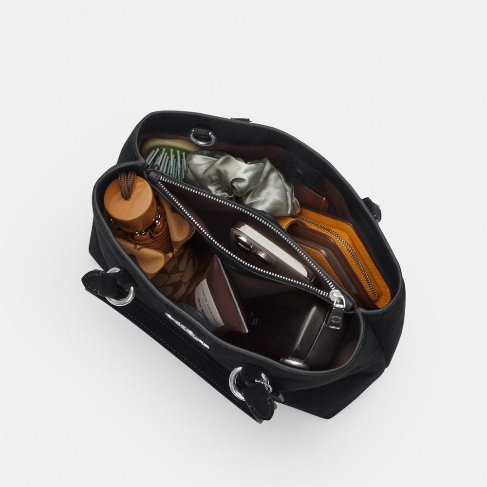 STATION CARRYALL 手袋
