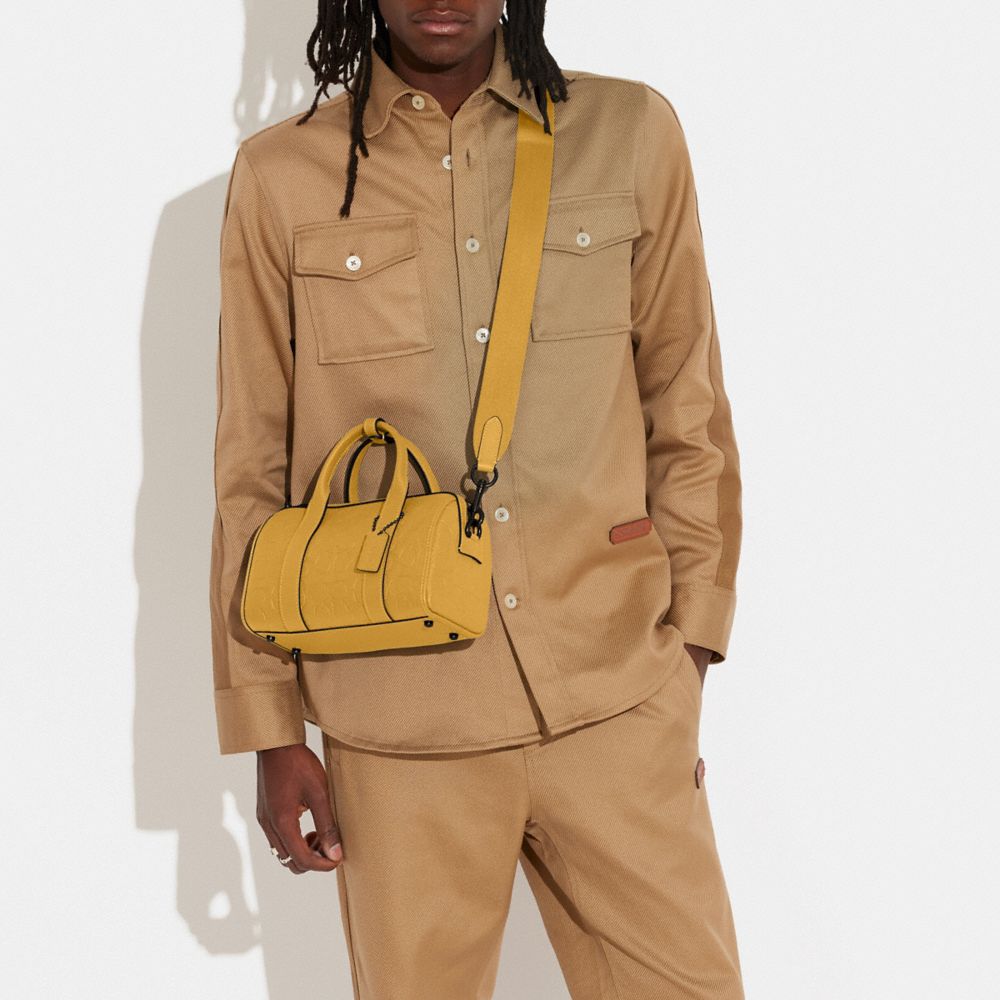 GOTHAM DUFFLE 24 經典 SIGNATURE 皮革手袋