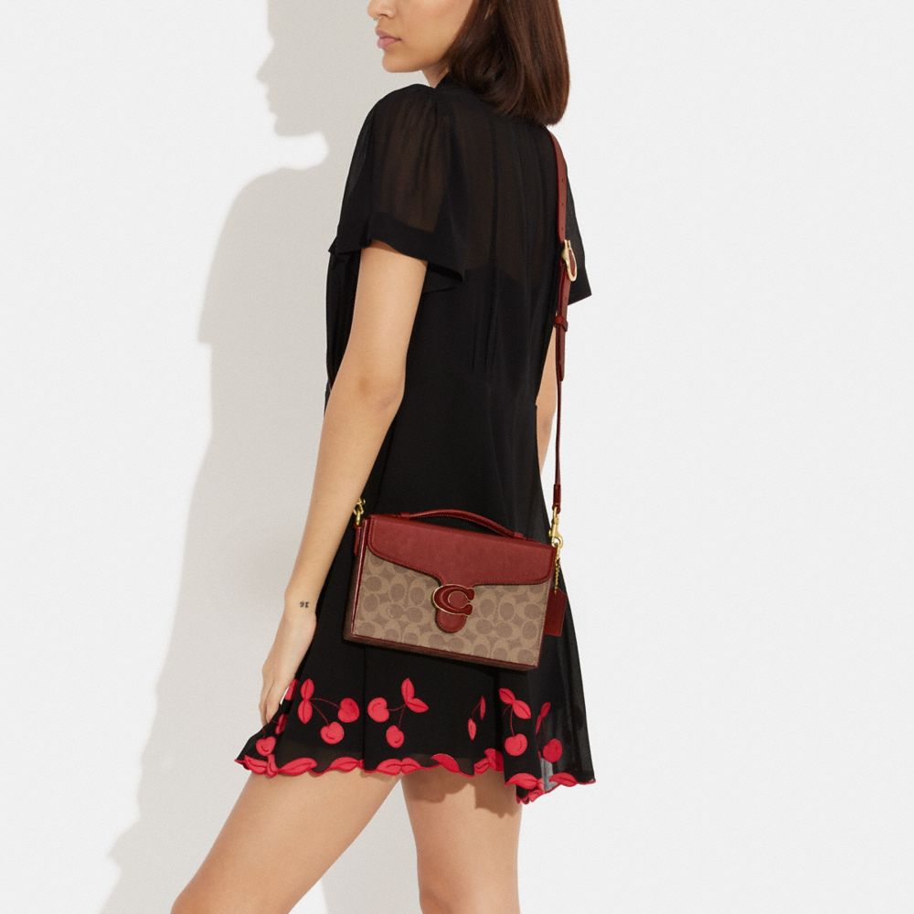 TABBY 經典 SIGNATURE 帆布方正手袋