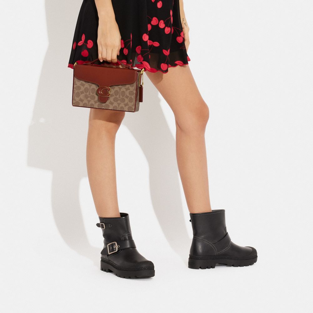 TABBY 經典 SIGNATURE 帆布方正手袋