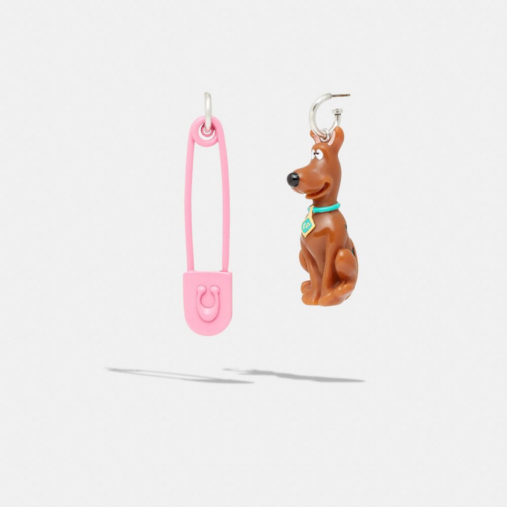 CH847 - Coach | Scooby Doo! Pin Mismatch Earrings Pink/Multi