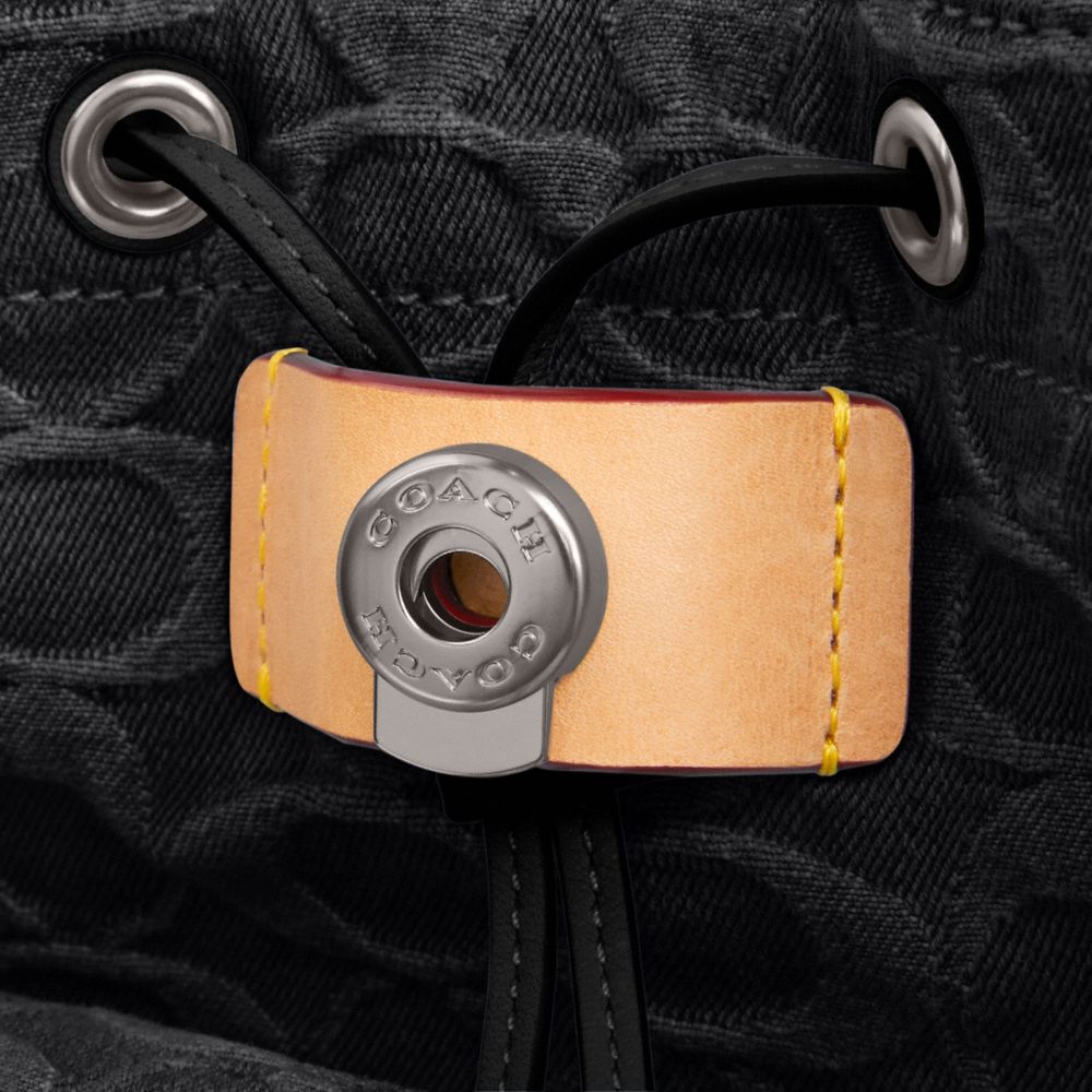 RIYA 21 經典 SIGNATURE 丹寧後背包