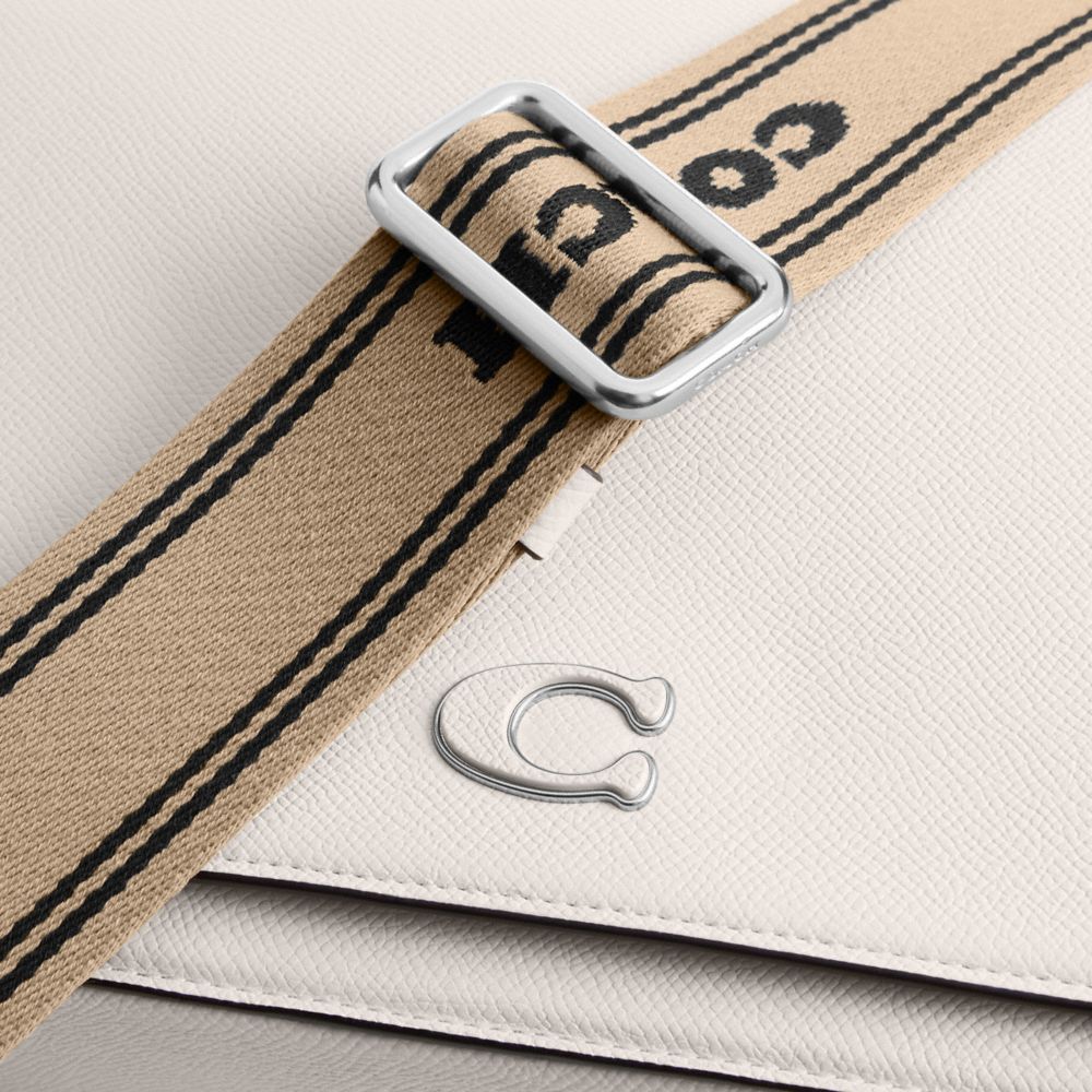 MESSENGER 經典 SIGNATURE 帆布襯裡手袋