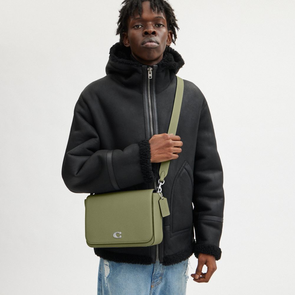 COACH Official Site Official page | MESSENGER BAG WITH SIGNATURE