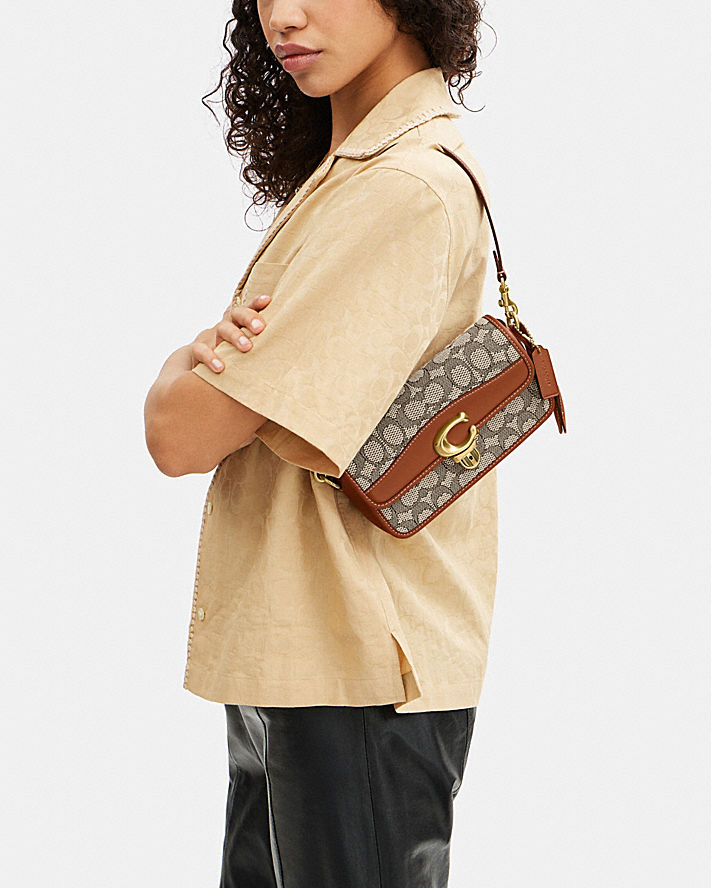 STUDIO BAGUETTE BAG IN SIGNATURE TEXTILE JACQUARD