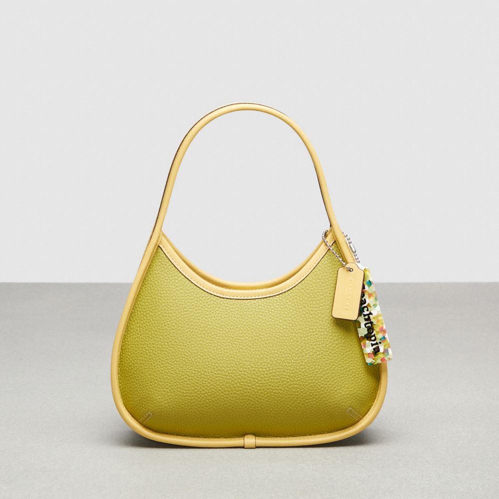 Ergo Bag In Coachtopia Leather - CK112 - Lime Green/Sunflower