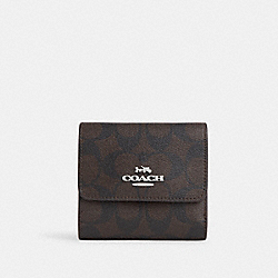 COACH CL472 Small Trifold Wallet In Signature Canvas With Colorblock Interior SV/BROWN/IRIS MULTI