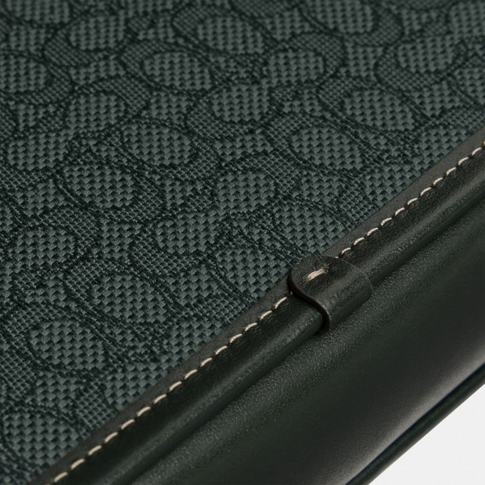 CHARTER 迷你經典 SIGNATURE 緹花面料輕薄斜背手袋