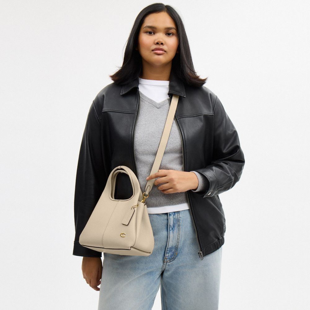 LANA 23 單肩手袋