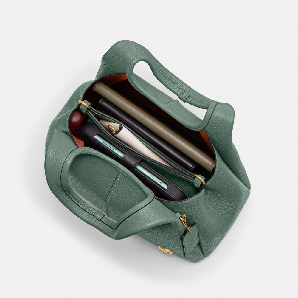 LANA SHOULDER BAG 23