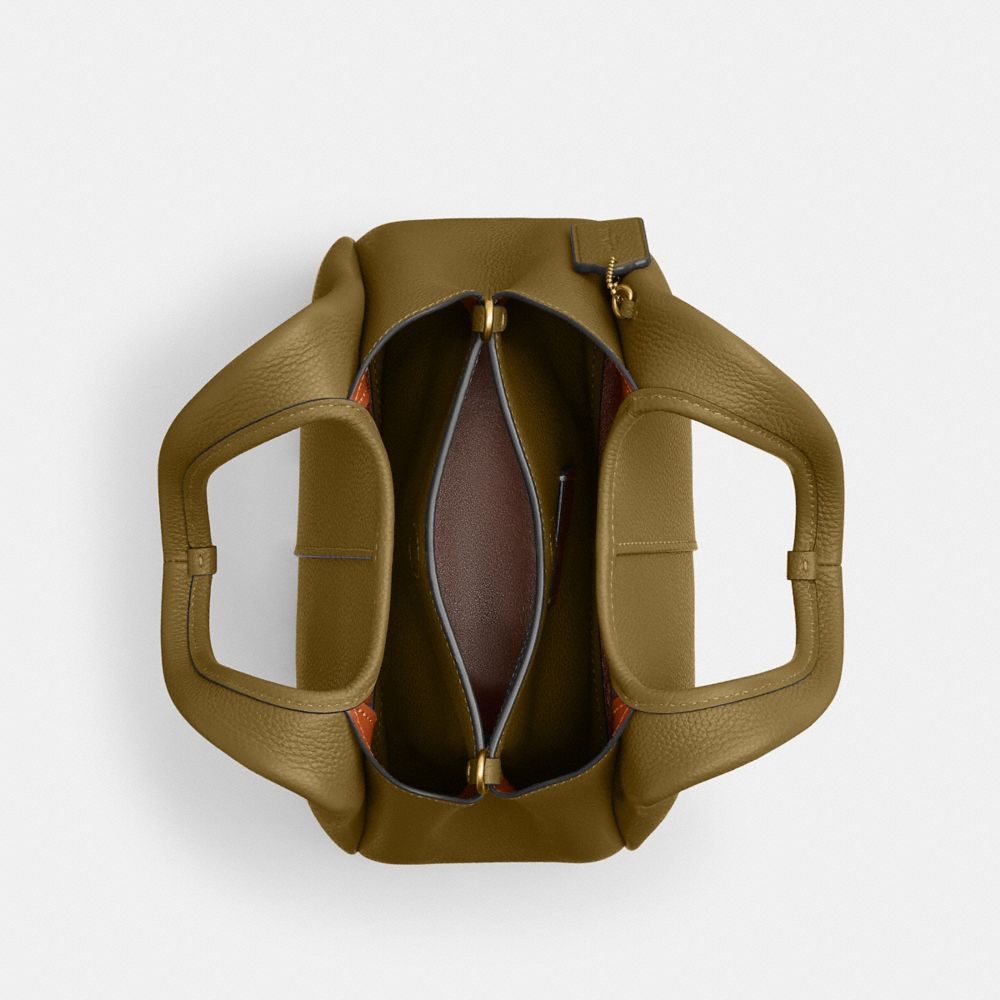 LANA SHOULDER BAG 23