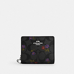 COACH CM973 Snap Wallet In Signature Canvas With Country Floral Print SILVER/GRAPHITE/DEEP BERRY