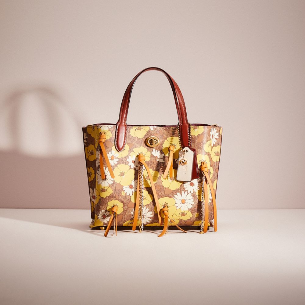 CN818 - Upcrafted Willow Tote 24 In Signature Canvas With Floral Print Brass/Tan Rust Multi