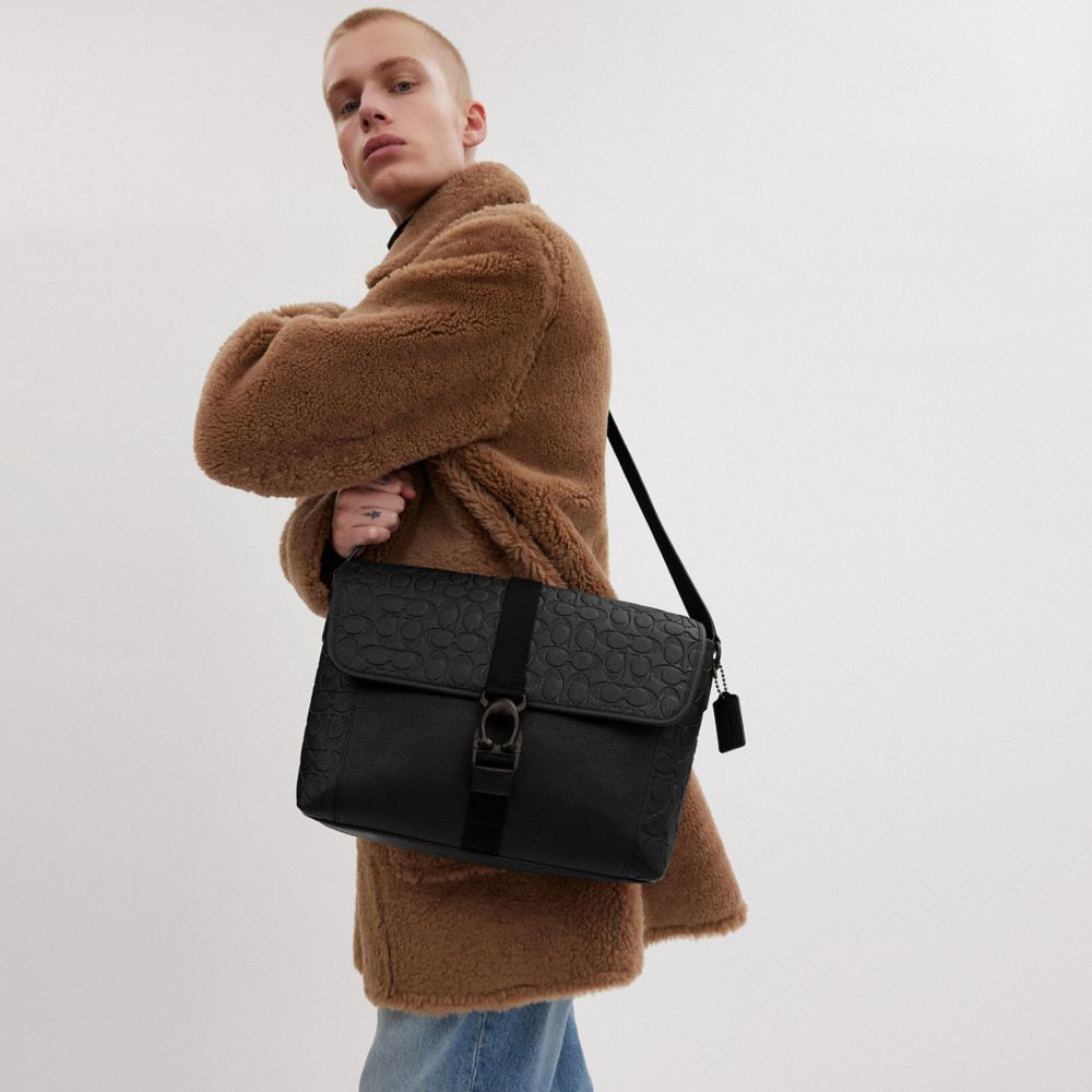 BECK 經典 SIGNATURE 皮革郵差包