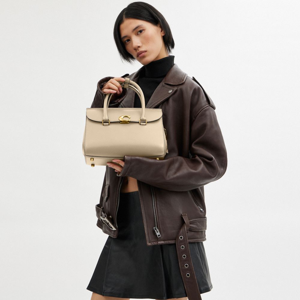 BROOME CARRYALL