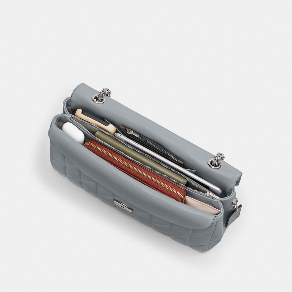 TABBY 33 絎縫單肩手袋